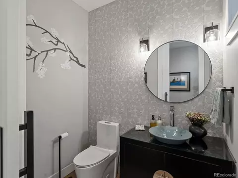 Bath - 6560 Crestbrook Dr, Morrison, CO 80465 photo 6 of 7