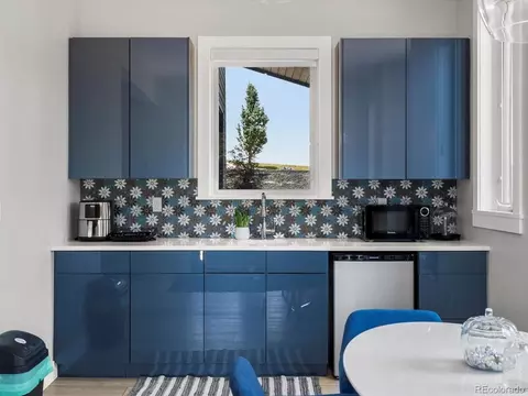 Kitchen - 6560 Crestbrook Dr, Morrison, CO 80465 photo 4 of 4