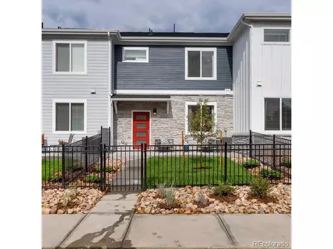 27655 E 1st Pl, Aurora, CO 80018 photo 2