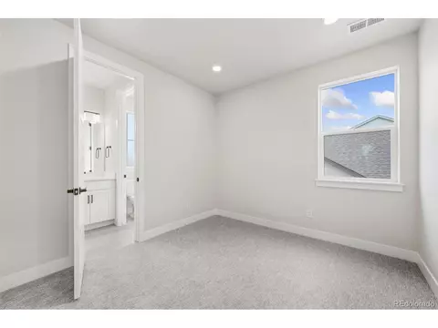 Bedroom - 1675 Sundown Run Dr, Windsor, CO 80550 photo 2 of 4