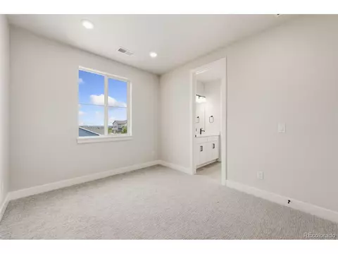 Bedroom - 1675 Sundown Run Dr, Windsor, CO 80550 photo 3 of 4