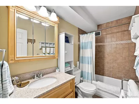 Bath - 9360 E Center Ave #3A, Denver, CO 80247 photo 1 of 6