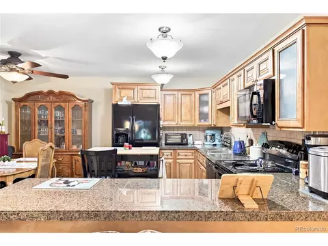 Kitchen - 9360 E Center Ave #3A, Denver, CO 80247 photo 5 of 10