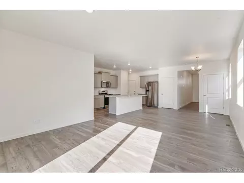 27674 E 1st Pl, Aurora, CO 80018 photo 2