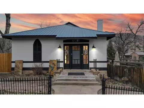 201 S Park Ave, Morrison, CO 80465