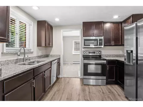 Kitchen - 10939 E Harvard Dr, Aurora, CO 80014 photo 2 of 3