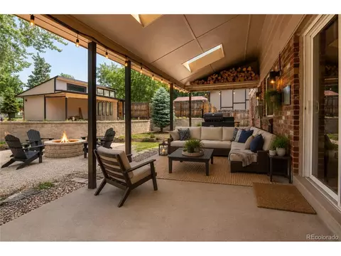 Exterior - 10939 E Harvard Dr, Aurora, CO 80014 photo 2 of 6