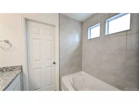 21913 E 46th Ct, Aurora, CO 80019 photo 20