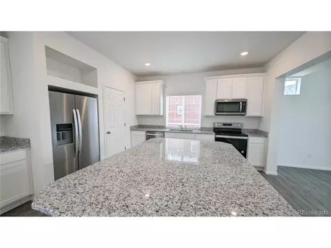 21913 E 46th Ct, Aurora, CO 80019 photo 5