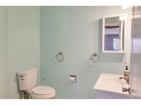 19963 E Progress Pl, Centennial, CO 80015 photo 11