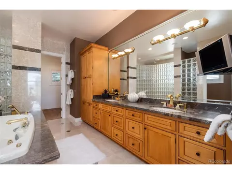 Bath - 5495 Eldridge St, Arvada, CO 80002 photo 1 of 2