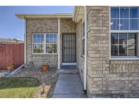 4978 Eagle St, Denver, CO 80239 photo 2