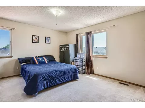 4978 Eagle St, Denver, CO 80239 photo 9