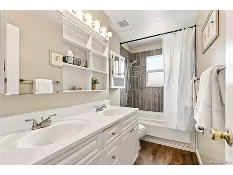 Bath - 16738 E Bails Pl, Aurora, CO 80017 photo 1 of 2