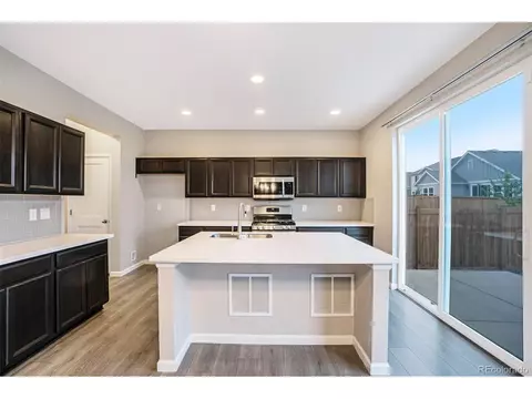 27836 E 8th Pl, Aurora, CO 80018 photo 4