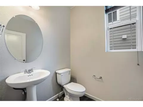 27836 E 8th Pl, Aurora, CO 80018 photo 12