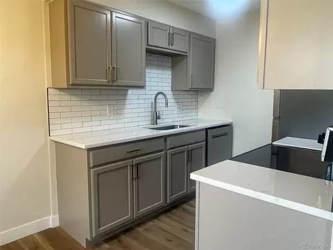 384 S Ironton St #401, Aurora, CO 80012