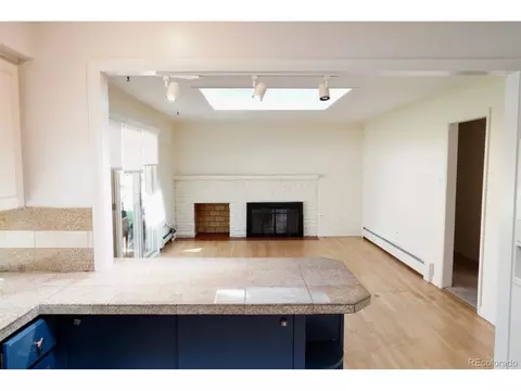 2655 E Flora Pl, Denver, CO 80210 photo 8