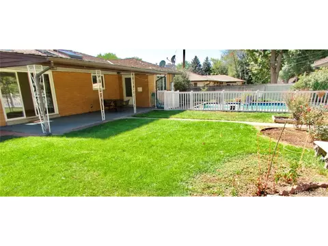 2655 E Flora Pl, Denver, CO 80210 photo 13