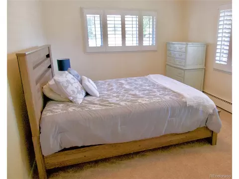 2655 E Flora Pl, Denver, CO 80210 photo 12