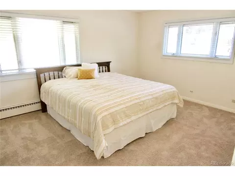 2655 E Flora Pl, Denver, CO 80210 photo 10