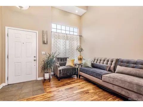 21611 E Crestridge Pl, Centennial, CO 80015 photo 2