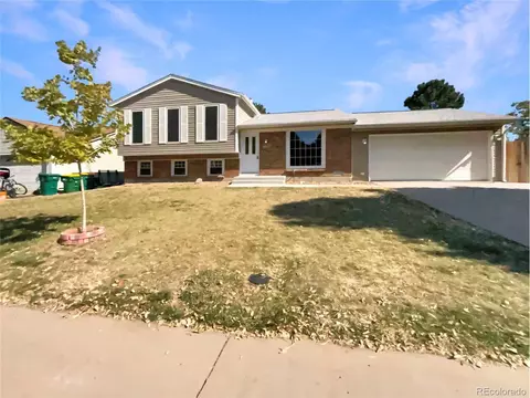 19237 E Kansas Dr, Aurora, CO 80017