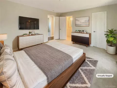 19237 E Kansas Dr, Aurora, CO 80017 photo 4