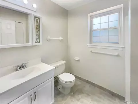 19237 E Kansas Dr, Aurora, CO 80017 photo 6