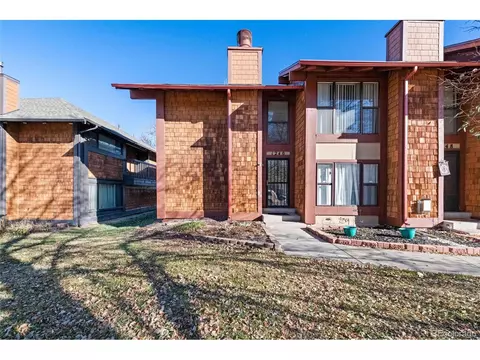 1240 S Carson Way, Aurora, CO 80012