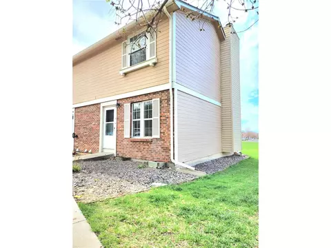 1523 S Ouray Cir #A, Aurora, CO 80017
