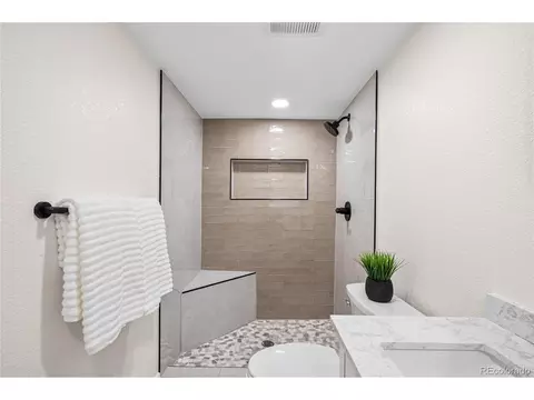 4645 E Florida Ave, Denver, CO 80222 photo 35