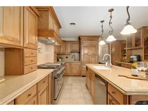 3929 S Eagle St, Aurora, CO 80014 photo 9