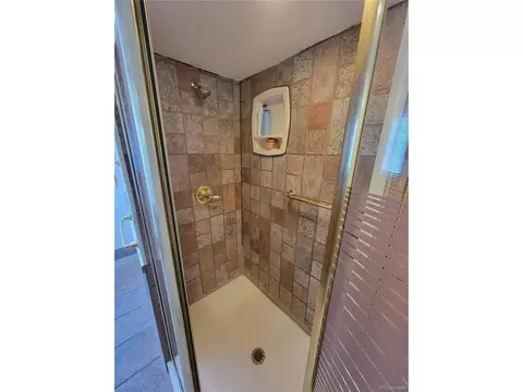 Bath - 7620 Teller St, Arvada, CO 80003 photo 2 of 3