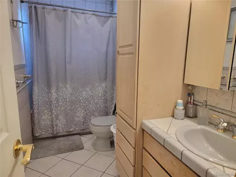 Bath - 7620 Teller St, Arvada, CO 80003 photo 1 of 3
