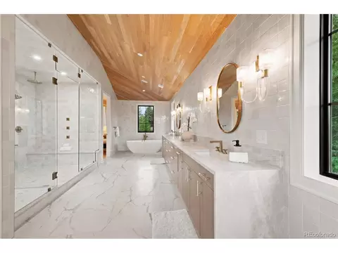 Bath - 5801 E 3rd Ave, Denver, CO 80220 photo 3 of 6