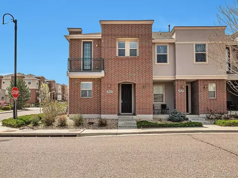 13682 E Weaver Pl, Centennial, CO 80111 photo 1