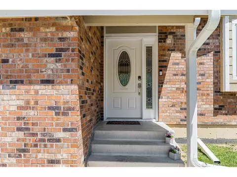 17293 E Kenyon Dr, Aurora, CO 80013 photo 3