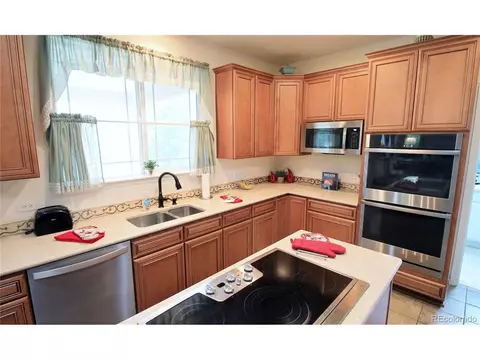 24092 E Oregon Pl, Aurora, CO 80018 photo 9