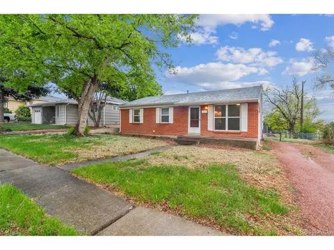1213 Cumberland St, Colorado Springs, CO 80907