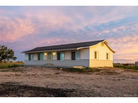 69101 E 72nd Ave, Byers, CO 80103