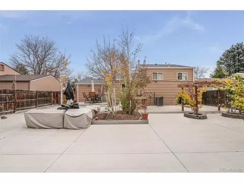 20736 E Coolidge Pl, Aurora, CO 80011 photo 3