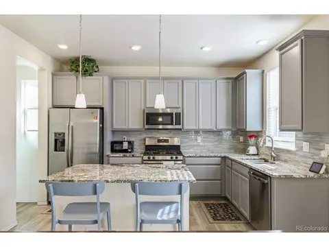 Kitchen - 26344 E 4th Pl, Aurora, CO 80018 photo 3 of 5