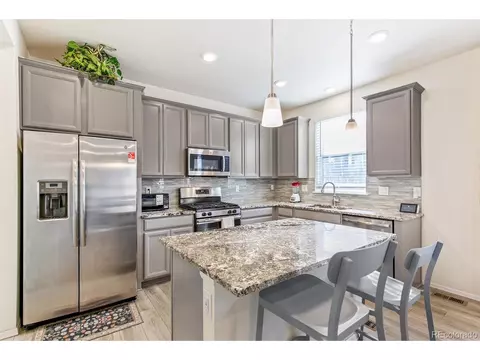 Kitchen - 26344 E 4th Pl, Aurora, CO 80018 photo 2 of 5