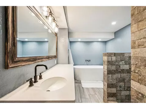 6357 Yukon Ct, Arvada, CO 80004 photo 2