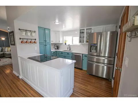 8593 Everett Ct, Arvada, CO 80005 photo 7