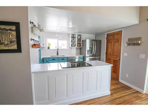 8593 Everett Ct, Arvada, CO 80005 photo 6