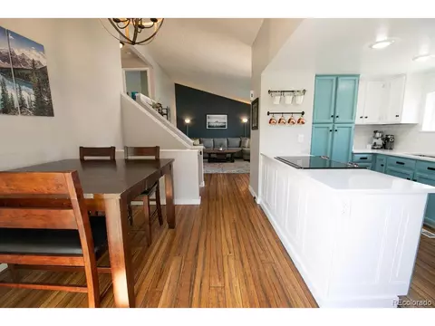 8593 Everett Ct, Arvada, CO 80005 photo 4