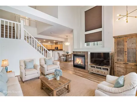 660 S Yarrow St, Lakewood, CO 80226