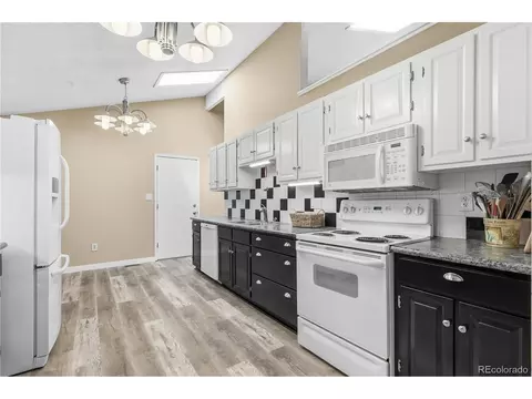 Kitchen - 12054 E Maple Ave, Aurora, CO 80012 photo 2 of 4